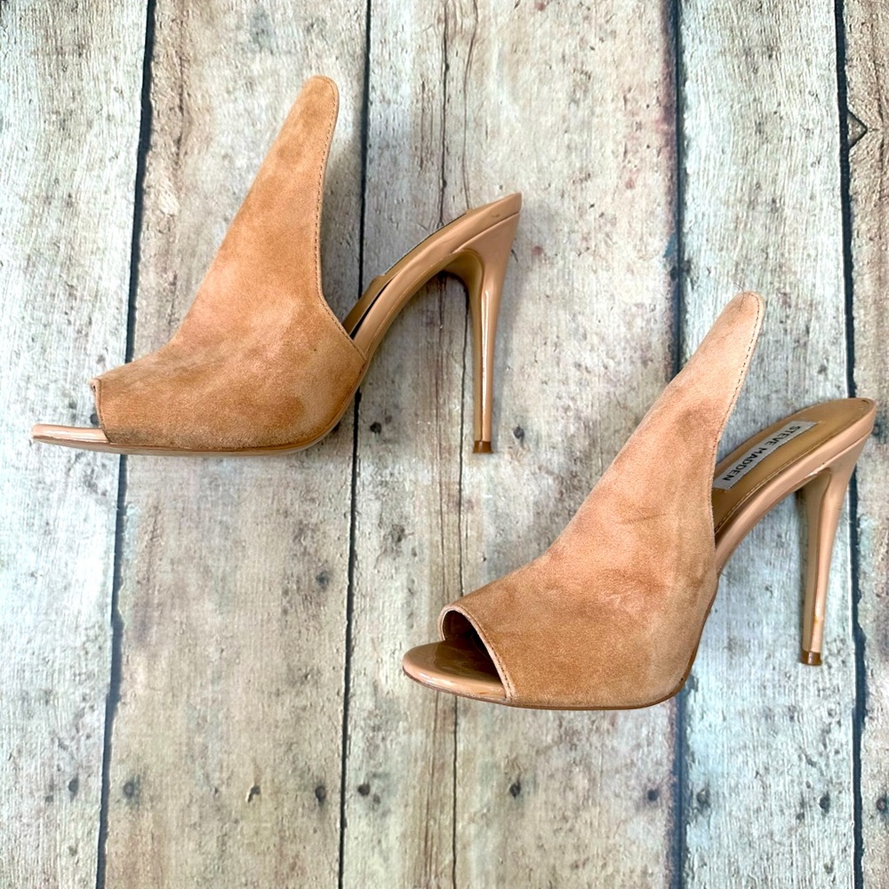 EUC Steve Madden Peep Toe Pumps